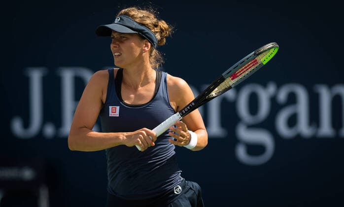 February 17, 2020, Dubai, UNITED ARAB EMIRATES: Barbora Strycova of the Czech Republic in action during the first round at the 2020 Dubai Duty Free Tennis Championships WTA, Tennis Damen Premier tennis tournament against Amanda Anisimova of the United States 2020 Dubai Duty Free Tennis Championships, Tennis, Dubai, Unied Arab Emirates, Feb 17 - ZUMAa181 20200217_zaa_a181_043 Copyright: xAFP7x