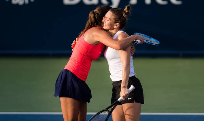 February 17, 2020, Dubai, UNITED ARAB EMIRATES: Julia Goerges of Germany & Simona Halep of Romania playing doubles at the 2020 Dubai Duty Free Tennis Championships WTA, Tennis Damen Premier tennis tournament. 2020 Dubai Duty Free Tennis Championships, Tennis, Dubai, Unied Arab Emirates, Feb 17 - ZUMAa181 20200217_zaa_a181_091 Copyright: xAFP7x