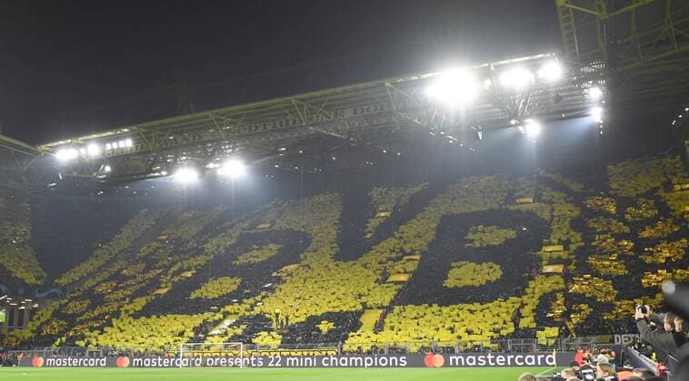 Football, men, season 2019 2020, Champions League Round of 16, first leg, Borussia Dortmund Paris St Germain, fans from Dortmund, yellow wall, 18 02 2020, Copyright: xMatthiasxKochx