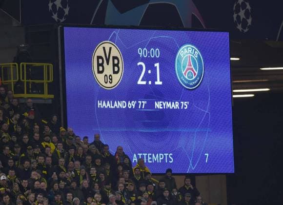 Football, Men, Season 2019 2020, Champions League Round of 16, First leg, Borussia Dortmund Paris St Germain, Scoreboard with 2 1 final score, 18 02 2020, Copyright: xMatthiasxKochx