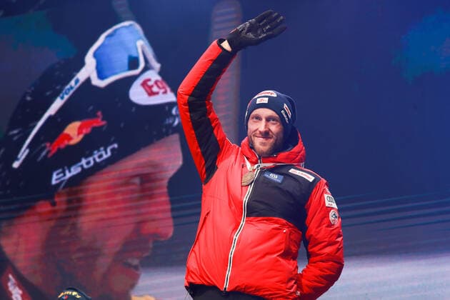 BIATHLON - IBU World Championships Antholz 2020 ANTHOLZ,ITALY,19.FEB.20 - BIATHLON - IBU World Championships 2020, 20km individual, men, award ceremony. Image shows Dominik Landertinger (AUT). Keywords medal. GEPAxpictures xAndreasxPranter