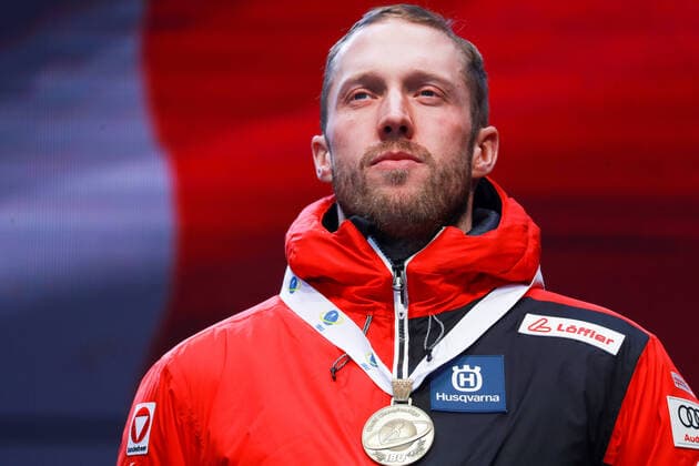 BIATHLON - IBU World Championships Antholz 2020 ANTHOLZ,ITALY,19.FEB.20 - BIATHLON - IBU World Championships 2020, 20km individual, men, award ceremony. Image shows Dominik Landertinger (AUT). Keywords: medal. GEPAxpictures xAndreasxPranter