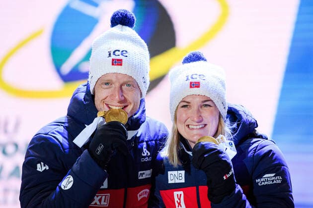 200220 Johannes Thingnes Bo and Marte Olsbu Roiseland of Norway, Anais Bescond celebrate at the medal ceremony for single mixed relay during the IBU Biathlon World Championships on February 20, 2020 in Antholz Photo Joel Marklund BILDBYRAN code JM 88118 bbeng biathlon biathlon World Cup biathlon World Cup IBU Biathlon World Championships 2020 Anterselva single mixed relay relay single mix relay single mix relay medal ceremony medal ceremony norway jubilee,  Copyright: JOELxMARKLUND BB200220JM121