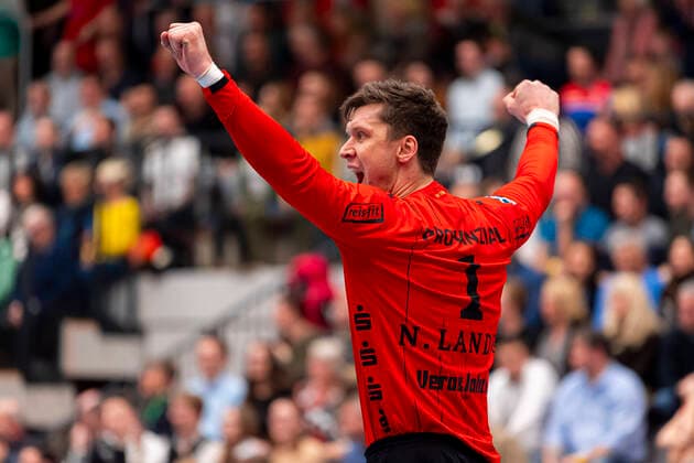 Balingen, Germany 20 February 2020 HBL 19 20 HBW Balingen vs. THW Kiel goalkeeper Niklas Landin THW Kiel cheering joy emotion Balingen Sparkassen Arena Baden Württemberg Germany