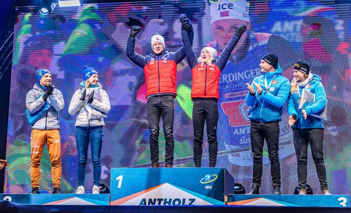 20 02 2020, Suedtirol Arena, Antholz, ITA, IBU World Championships Biathlon, Single Mixed Relay, Award Ceremony, in picture from l silver medalist Erik Lesser GER , Franziska Preuss GER World Champion and Gold Medalist Johannes Thingnes Boe NOR , Marte Olsbu Roeiseland NOR , Bronze Medalist Emilien Jacquelin FRA , Anais Bescond FRA f l Silver medalist Erik Lesser Franziska Preuss of Germany World champion and gold medalist Johannes Thingnes Boe Marte Olsbu Roeiseland of Norway Bronze medalist Emilien Jacquelin and Anais Bescond of France during the winner ceremony for the Single mixed relay of IBU Biathlon World Championships 2020 at the Suedtirol Arena in Antholz, Italy on 2020 02 20 Antholz EP_ade