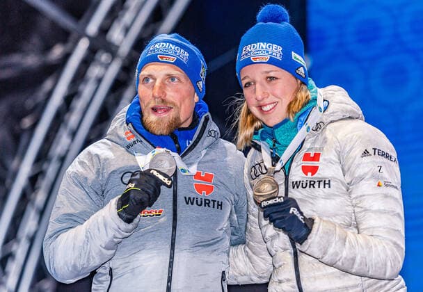20 02 2020, Suedtirol Arena, Antholz, ITA, IBU World Championships Biathlon, Single Mixed Relay, Award ceremony, in the picture silver medalist by Erik Lesser GER , Franziska Preuss GER Silver medalist by Erik Lesser and Franziska Preuss of Germany during the winner ceremony for the Single mixed relay of IBU Biathlon World Championships 2020 at the Suedtirol Arena in Antholz, Italy on 2020 02 20 Antholz  EP_ade