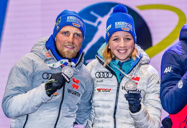 20 02 2020, Suedtirol Arena, Antholz, ITA, IBU World Championships Biathlon, Single Mixed Relay, Award ceremony, in the picture silver medalist by Erik Lesser GER , Franziska Preuss GER Silver medalist by Erik Lesser and Franziska Preuss of Germany during the winner ceremony for the Single mixed relay of IBU Biathlon World Championships 2020 at the Suedtirol Arena in Antholz, Italy on 2020 02 20 Antholz  EP_ade