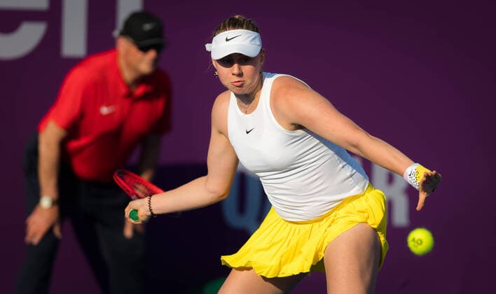 February 21, 2020, Dubai, UNITED ARAB EMIRATES: Daria Lopatetska of the Ukraine in action during qualifications at the 2020 Qatar Total Open WTA, Tennis Damen Premier 5 tennis tournament against Natalia Vijliantseva of Russia 2020 Qatar Total Open, Tennis, Doha, Qatar, Feb 21 - ZUMAa181 20200221_zaa_a181_012 Copyright: xRobxPrangex