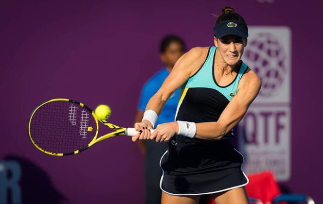February 21, 2020, Dubai, UNITED ARAB EMIRATES: Bernarda Pera of the United States in action during qualifications at the 2020 Qatar Total Open WTA, Tennis Damen Premier 5 tennis tournament against Dasha Lopatetskaya of Ukrania 2020 Qatar Total Open, Tennis, Doha, Qatar, Feb 21 - ZUMAa181 20200221_zaa_a181_014 Copyright: xRobxPrangex