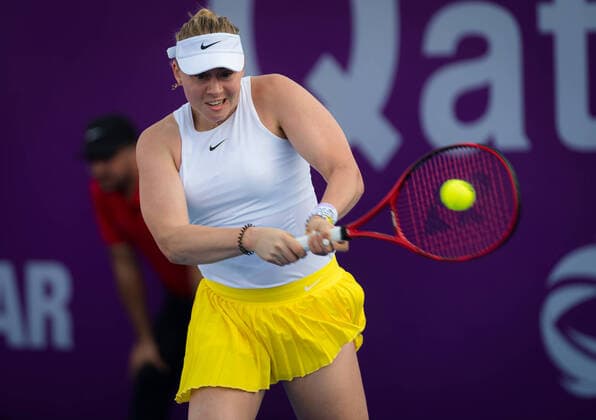February 21, 2020, Dubai, UNITED ARAB EMIRATES: Daria Lopatetska of the Ukraine in action during qualifications at the 2020 Qatar Total Open WTA, Tennis Damen Premier 5 tennis tournament against Natalia Vijliantseva of Russia 2020 Qatar Total Open, Tennis, Doha, Qatar, Feb 21 - ZUMAa181 20200221_zaa_a181_017 Copyright: xRobxPrangex
