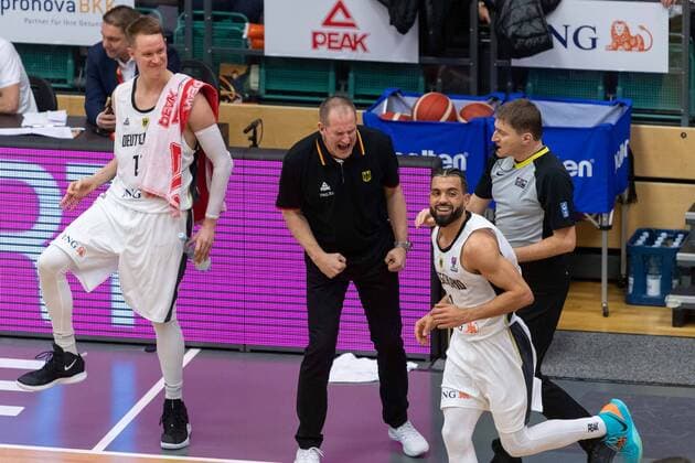 Basketball Vechta 21 02 2020 FIBA EuroBasket 2021 Qualifier Qualification Germany GER France FRA Henrik Rödl Germany, National Coach Rodl Roedl Joshiko Saibou Germany, No 01 Robin Benzing Germany, No 12