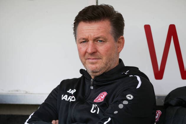 25 Matchday 19 20 Football Regional League West Red White Essen Red White Oberhausen on 16 02 2020 at the stadium Essen in Essen Christian Titz Chief Coach Red White Essen