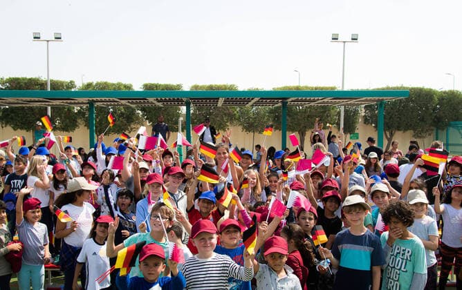 February 23, 2020, Doha, QATAR: Julia Goerges of Germany visits the German International School ahead of the 2020 Qatar Total Open WTA, Tennis Damen Premier 5 tennis tournament 2020 Qatar Total Open, Tennis, Doha, Qatar, Feb 23 - ZUMAa181 20200223_zaa_a181_015 Copyright: xRobxPrangex