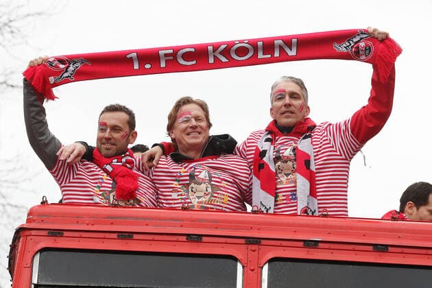 The Cologne Rose Monday procession on Rose Monday is the highlight of the Rhenish carnival from left Co-Coach Andre Pawlak, Coach Markus Gisdol, Co-Coach Frank Kaspari 1 FC Köln 24 02 2020