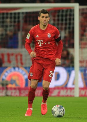 24 02 2020, FC Bayern vs SC Paderborn, Allianz Arena Munich, football, sports, in picture Lucas Hernandez FCB