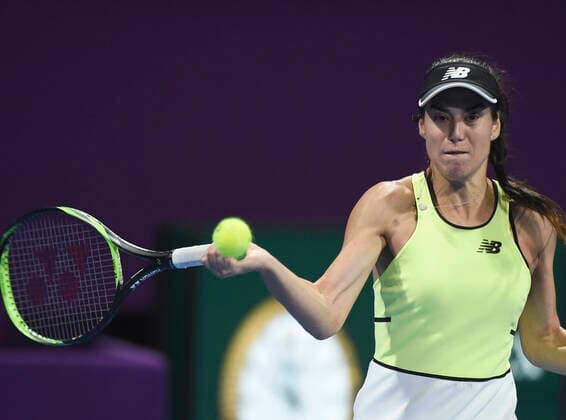 Tennis, WTA-Turnier in Doha (200225) -- DOHA, Feb. 25, 2020 (Xinhua) -- Sorana Cirstea of Romania hits a return during the women s singles first round match against Elena Rybakina of Kazakhstan at the 2020 WTA, Tennis Damen Qatar Open tennis tournament in Doha, Qatar, Feb. 24, 2020. (Photo by Nikku Xinhua) (SP)QATAR-DOHA-TENNIS-WTA-SINGLES 