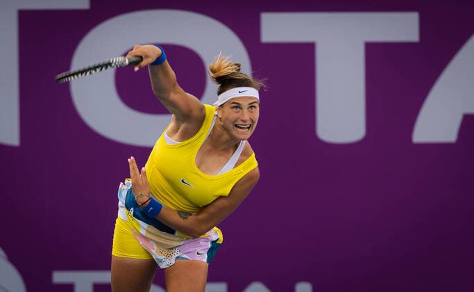 February 25, 2020, Doha, QATAR: Aryna Sabalenka of Belarus in action during her second-round match at the 2020 Qatar Total Open WTA, Tennis Damen Premier 5 tennis tournament against Anett Kontaveit of Estonia 2020 Qatar Total Open, Tennis, Doha, Qatar, Feb 25 - ZUMAa181 20200225_zaa_a181_026 Copyright: xRobxPrangex