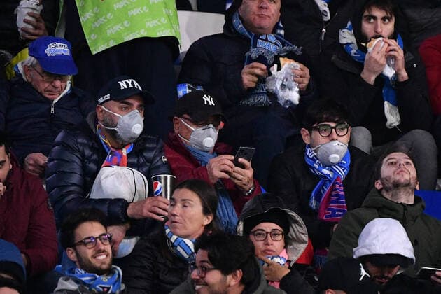 Photo Alfredo Falcone - LaPresse25 02 2020 Naples (Italy SoccerNapoli-BarcellonaUefa Champions League 2019 2020 - San Paolo Stadium of NaplesIn the pic: fans with the mask against coronavirus infection  Copyright: xAlfredoxFalcone LaPresse ALFREDOx