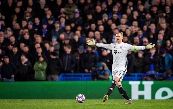 London, 25 02 2020 Goalkeeper Manuel New FCB Chelsea London FC Bayern Munich DFL regulations prohibit any use of photographs as image sequences and or quasi video