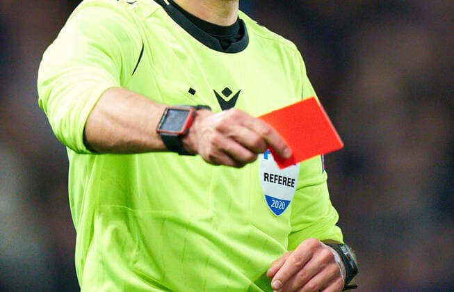 Champions League, Chelsea-Munich, London Feb 25, 2020. Referee Clement TURPIN, FRA with whistle, gestures, shows, watch, individual action, shows red card to Marcos ALONSO, Chelsea 3 FC CHELSEA - FC BAYERN MUNICH 0-3 UEFA Football Champions League , London, February 25, 2020, Season 2019 2020, round of last sixteen, FCB, Bavaria, München