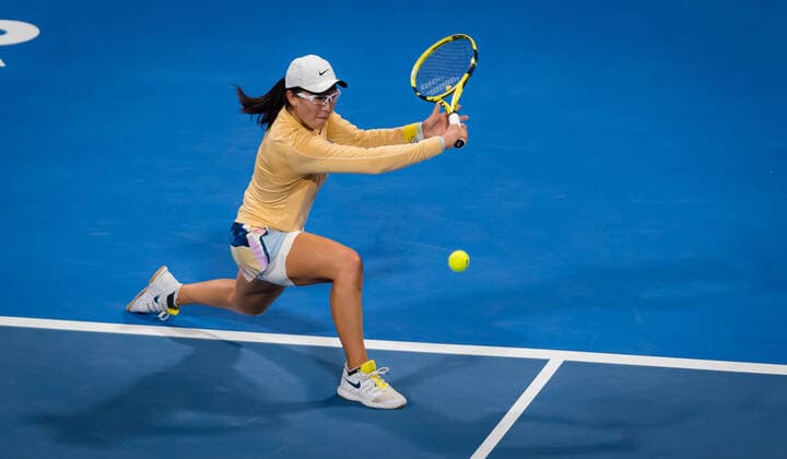 February 26, 2020, Doha, QATAR: Saisai Zheng of China in action during her third-round match at the 2020 Qatar Total Open WTA, Tennis Damen Premier 5 tennis tournament against Kiki Bertens of the Netherlands 2020 Qatar Total Open, Tennis, Doha, Qatar, Feb 26 - ZUMAa181 20200226_zaa_a181_089 Copyright: xRobxPrangex