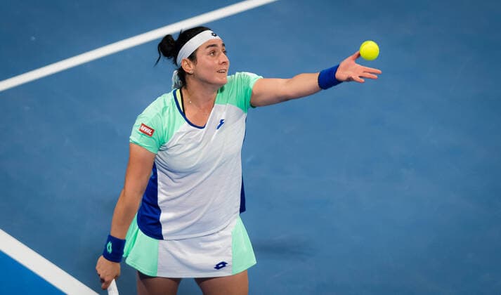 February 26, 2020, Doha, QATAR: Ons Jabeur of Tunisia in action during her third-round match at the 2020 Qatar Total Open WTA, Tennis Damen Premier 5 tennis tournament against Karolina Pliskova of the Czech Republic 2020 Qatar Total Open, Tennis, Doha, Qatar, Feb 26 - ZUMAa181 20200226_zaa_a181_166 Copyright: xRobxPrangex