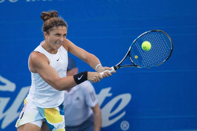 (200227) -- ACAPULCO, Feb. 27, 2020 (Xinhua) -- Sara Errani of Italy hits a return during the women s singles second round match between Wang Xiyu of China and Sara Errani of Italy at the 2020 WTA, Tennis Damen Mexican Open tennis tournament in Acapulco, Mexico, Feb. 26, 2020. (Photo by Francisco Canedo Xinhua) (SP)MEXICO-ACAPULCO-TENNIS-WTA-MEXICAN OPEN-DAY 3 