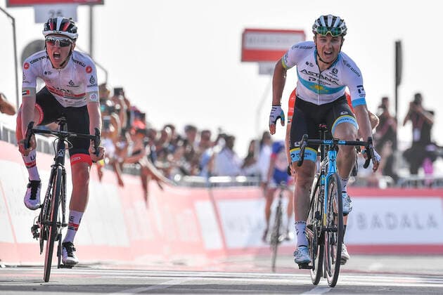 Photo LaPresse - Fabio Ferrari February 27, 2020 Abu Dhabi (United Arab Emirates) Cycling UAE Tour 2020 - Al Ain Water Stage 5 - From Al Ain to Jebel Hafeet - 100,66 miles In the pic: 1 - Tadej Pogacar, 2 - Alexey Lutsenko  Copyright: xFabioxFerrari LaPresse LaPresse x