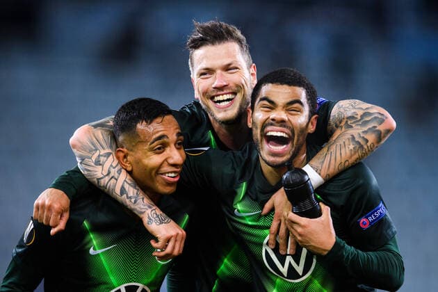 2020 Bilder des Jahres, Sport 02 Februar Sport Themen der Woche KW09 Sport Bilder des Tages 200227 Daniel Ginczek and Joao Victor of Wolfsburg celebrate after the Europa Leauge match between Malmö FF and Wolfsburg on February 27, 2020 in Malmö. Photo: Petter Arvidson BILDBYRAN kod PA 35746 bbeng fotboll fotball soccer europa league europa league 2019 20 malmö ff wolfsburg jubel *** 200227 Daniel Ginczek and Joao Victor of Wolfsburg celebrate after the Europa Leauge match between Malmö FF and Wolfsburg on February 27, 2020 in Malmö Photo Petter Arvidson BILDBYRAN kod PA 35746 bbeng football football soccer europe league europa league 2019 20 malmö ff wolfsburg cheer,  Copyright: PETTERxARVIDSON BB200227PA122