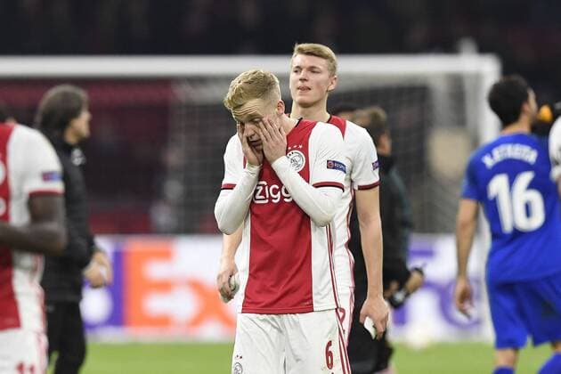 Sport Bilder des Tages AMSTERDAM , 27-02-2020 , JohanCruyff Arena , Season 2019 2020 , Europa League match Ajax - Getafe . Ajax player Donny van de Beek disappointed Ajax - Getafe  x7149406x Copyright: