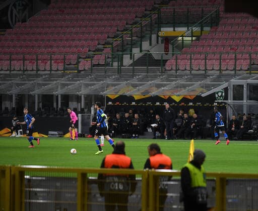 (200228) -- MILAN, Feb. 28, 2020 (Xinhua) -- A view from outside the stadium shows the UEFA Europa League round of 32 seconde leg match between FC Inter and Ludogorets in Milan, Italy, Feb. 27, 2020. Due to the ongoing coronavirus outbreak, the UEFA Europa League round of 32 Second leg match between FC Inter and Ludogorets is played behind closed doors. (Photo by Alberto Lingria Xinhua) (SP)ITALY-MILAN-FOOTBALL-UEFA EUROPA LEAGUE-INTER VS LUDOGORETS 