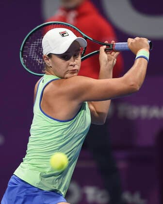 (200228) -- DOHA, Feb. 28, 2020 (Xinhua) -- Ashleigh Barty of Australia hits a return during the women s singles quarterfinal match against Garbine Muguruza of Spain at the 2020 WTA, Tennis Damen Qatar Open in Doha, Qatar, Feb. 27, 2020. (Photo by Nikku Xinhua) (SP)QATAR-DOHA-TENNIS-WTA-SINGLES 