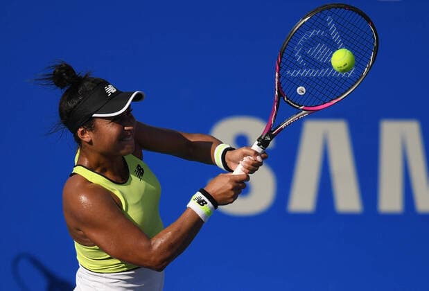 (200229) -- ACAPULCO, Feb. 29, 2020 -- Heather Watson of Britain hits a return during the women s singles semifinal match between Wang Xiyu of China and Heather Watson of Britain at the 2020 WTA, Tennis Damen Mexican Open tennis tournament in Acapulco, Mexico, Feb. 28, 2020. ) (SP)MEXICO-ACAPULCO-TENNIS-WTA-MEXICAN OPEN-SEMIFINALS XinxYuewei 