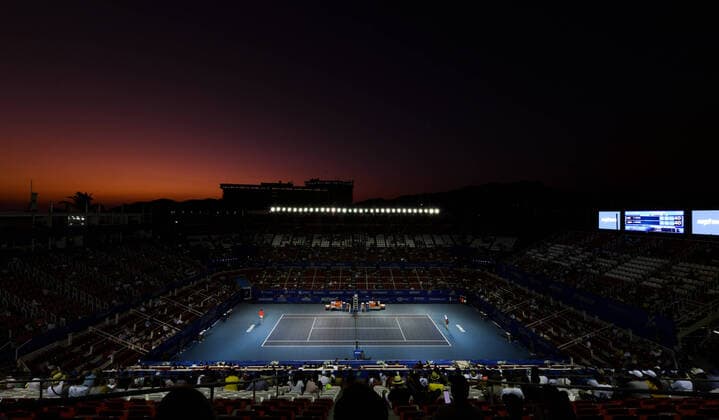 (200229) -- ACAPULCO, Feb. 29, 2020 -- Photo taken on Feb. 28, 2020 shows the venue of the men s singles semifinal match between Taylor Fritz of the United States and John Isner of the United States at the 2020 ATP, Tennis Herren Mexican Open tennis tournament in Acapulco, Mexico. ) (SP)MEXICO-ACAPULCO-TENNIS-ATP-MEXICAN OPEN-SEMIFINALS XinxYuewei 