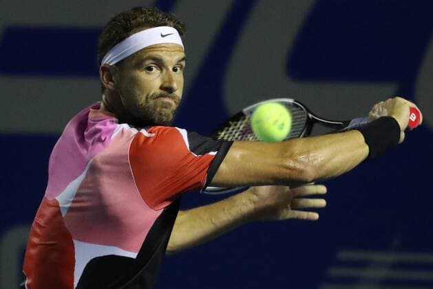 Bulgarian tennis player Grigor Dimitrov returns a ball against the Spanish Rafael Nadal, during a game of the Mexican Tennis Open held in Acapulco, Guerrero state, Mexico, 28 February 2020. Mexican Tennis Open in Acapulco !ACHTUNG: NUR REDAKTIONELLE NUTZUNG!  Copyright: xDavidxGuzmánx MEX6561 20200229-637185568956170330