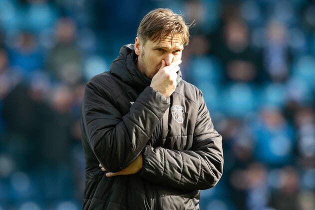 29 02 2020, xtgx, Football 3 League, 1 FC Magdeburg FC Carl Zeiss Jena, v l Kenny Verhoene Jena, Coach disappointed, looks disappointed, depressed, disappointed DFL DFB REGULATIONS PROHIBIT ANY USE OF PHOTOGRAPHS as IMAGE SEQUENCES and or QUASI VIDEO Magdeburg