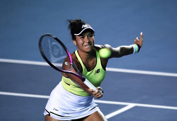 (200301) -- ACAPULCO, March 1, 2020 -- Heather Watson of Britain hits a return during the women s singles final match between Heather Watson of Britain and Leylah Fernandez of Canada at the 2020 WTA, Tennis Damen Mexican Open tennis tournament in Acapulco, Mexico, Feb. 29, 2020. ) (SP)MEXICO-ACAPULCO-TENNIS-WTA-MEXICAN OPEN-FINALS XinxYuewei 