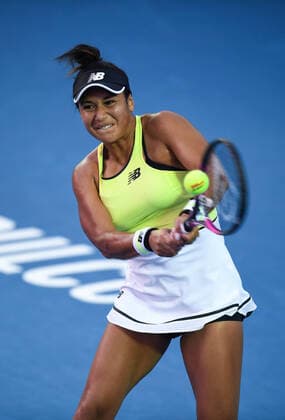 (200301) -- ACAPULCO, March 1, 2020 (Xinhua) -- Heather Watson of Britain hits a return during the women s singles final match between Heather Watson of Britain and Leylah Fernandez of Canada at the 2020 WTA, Tennis Damen Mexican Open tennis tournament in Acapulco, Mexico, Feb. 29, 2020. (Xinhua Xin Yuewei) (SP)MEXICO-ACAPULCO-TENNIS-WTA-MEXICAN OPEN-FINALS 