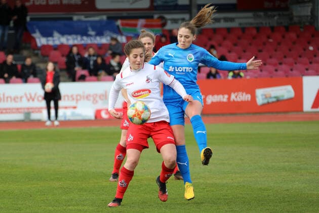 1 FC Köln Frauen 1 FFC Frankfurt Frauen Fussball Bundesliga Saison 2019 2020 Südstadion Koeln Germany Date 01 03 2020 Left Karoline Kohr 1 FC Köln Right Sandrine Mauron Frankfurt