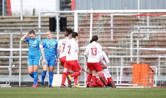 01 03 2020, xcex, GER, Koeln, Suedstadion, Womens Football, 1 Bundesliga, DIE LIGA, FLYERALARM Frauen Bundesliga Saison 2019 2020 1 FC Koeln 1 FFC Frankfurt Torjubel FC Koeln, Jubel, Freude, Emotionen, Goal celebration DFL regulations prohibit any use of photographs as image sequences and or quasi video