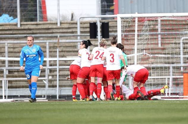 01 03 2020, xcex, GER, Koeln, Suedstadion, Womens Football, 1 Bundesliga, DIE LIGA, FLYERALARM Frauen Bundesliga Saison 2019 2020 1 FC Koeln 1 FFC Frankfurt Torjubel FC Koeln, Jubel, Freude, Emotionen, Goal celebration DFL regulations prohibit any use of photographs as image sequences and or quasi video