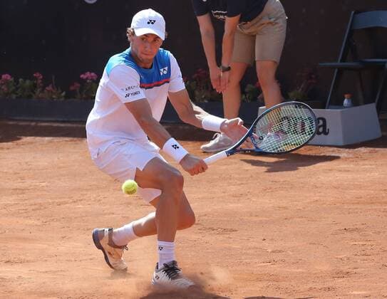 Norwegian Caper Ruud in action against Brazilian Thiago Seyboth, during the final of the Chile ATP, Tennis Herren 250,in SAntiago de Chile, Chile, 01 March 2020. EFE Elvis González FINAL CHILE OPEN ATP 250 !ACHTUNG: NUR REDAKTIONELLE NUTZUNG!  Copyright: xELVISxGONZALEZx AME9756 20200301-637186973039846044