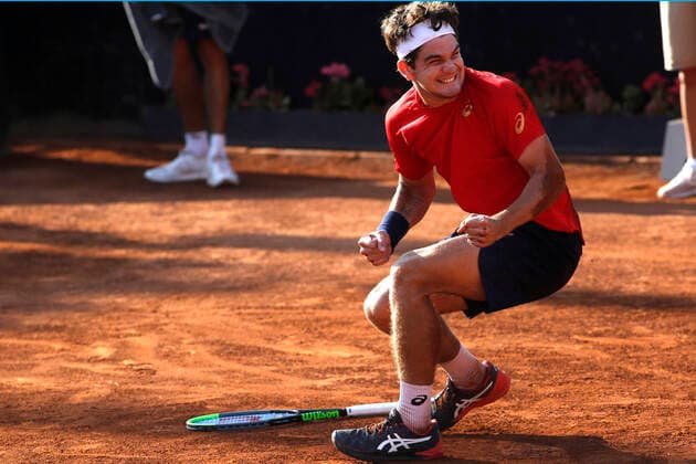 Sport Bilder des Tages Tenis, Chile Dove MenCare Open ATP, Tennis Herren 250 de Santiago. El tenista Thiago Seyboth de Brasil celebra el titulo ATP 250 de Santiago luego de ganar a Casper Ruud de Noruega Santiago, Chile. 01 03 2020 Marcelo Hernandez Photosport Tenis, ATP 250 Final