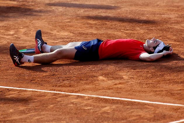 Tenis, Chile Dove MenCare Open ATP, Tennis Herren 250 de Santiago. El tenista Thiago Seyboth de Brasil celebra el titulo ATP 250 de Santiago luego de ganar a Casper Ruud de Noruega Santiago, Chile. 01 03 2020 Marcelo Hernandez Photosport Tenis, ATP 250 Final
