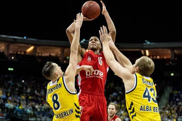 Basketball Berlin 01 03 2020 EasyCredit BBL 1 Bundesliga Season 2019 2020 Alba Berlin Brose Bamberg Louis Olinde Bamberg, No 16 Luke Sikma Alba Berlin, No 43 Marcus Eriksson Alba Berlin, No 08
