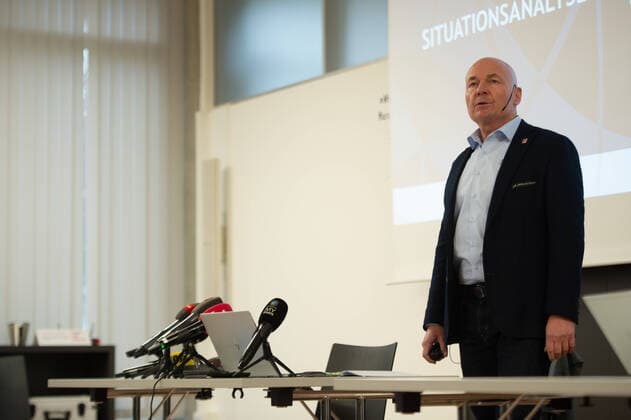 Media conference Swiss Ice Hockey Ittigen, 02 03 2020, Media conference Swiss Ice Hockey, the league informs about the further course of the season regarding the coronavirus, Denis Vaucher Director National League Swiss League Member of the Executive Board Swiss Ice Hockey