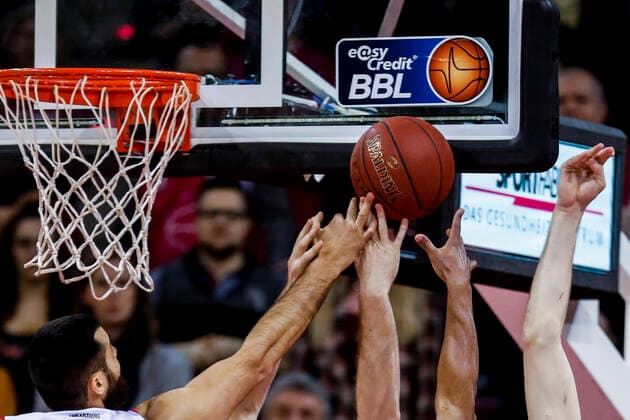 Bonn, Germany, TelekomDome, 01 03 2020 Four players advance to rebound during the easy Credit BBL match Telekom Baskets Bonn vs Oliver Würzburg in the season 2019 2020