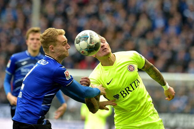01 03 2020 pmk NC1146680 Football Men 2 Bundesliga Season 2019 2020 DSC Arminia Bielefeld SV Wehen Wiesbaden Amos PIEPER 02 Bielefeld Manuel SCHAEFFLER 09 Wiesbaden