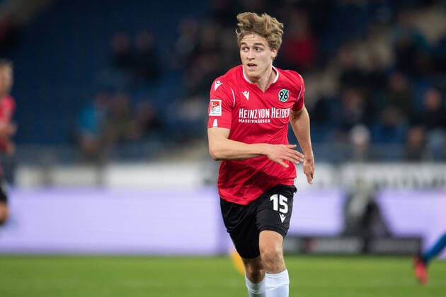 Hanover, Germany 02 03 2020 2 Bundesliga 2019 2020 Hanover 96 vs Holstein Kiel Timo Bernd Hübers Hanover DFL regulations prohibit any use of photographs as image sequences and or quasi video Hanover Lower Saxony Germany HDI Arena