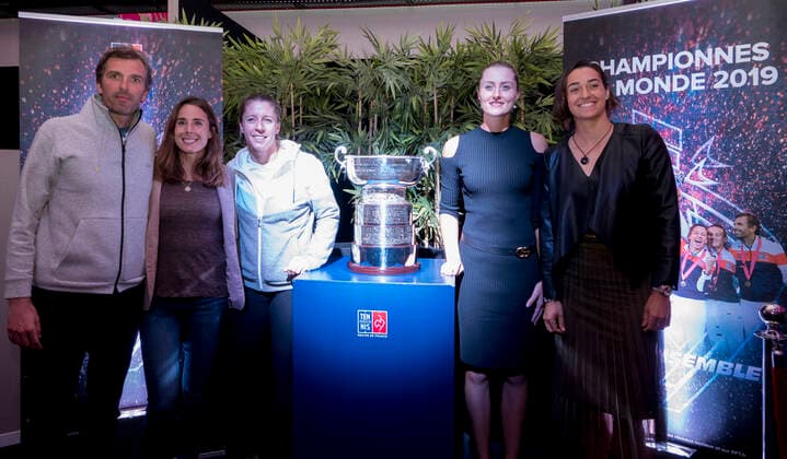 Julien Benneteau - Alize Cornet - Pauline Parmentier - Kristina Mladenovic - Caroline Garcia - TENNIS : Equipe de France feminine - Soiree des joueuses Village Open 6eme Sens - Lyon 03 03 2020 SandrineThesillat Panoramic 